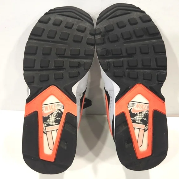 Nike Air Max St Trainers Black, Hot Lava, Mint Green Athletic Women's  7 EUC! - Picture 9 of 15